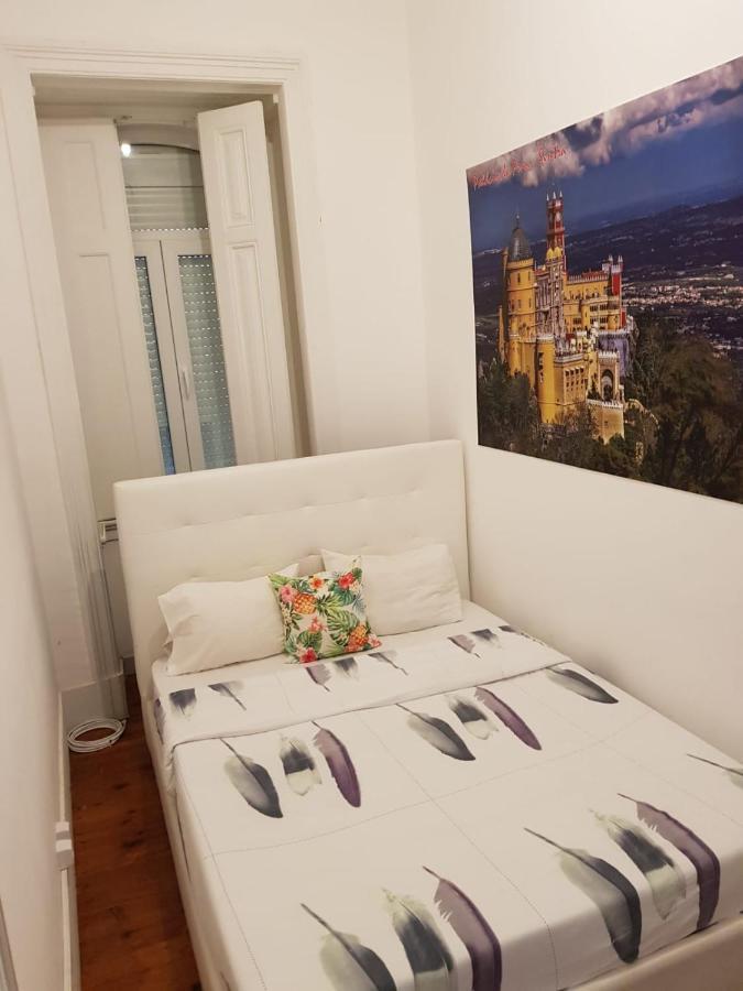 7 Luz Hostel Lisbon Bagian luar foto